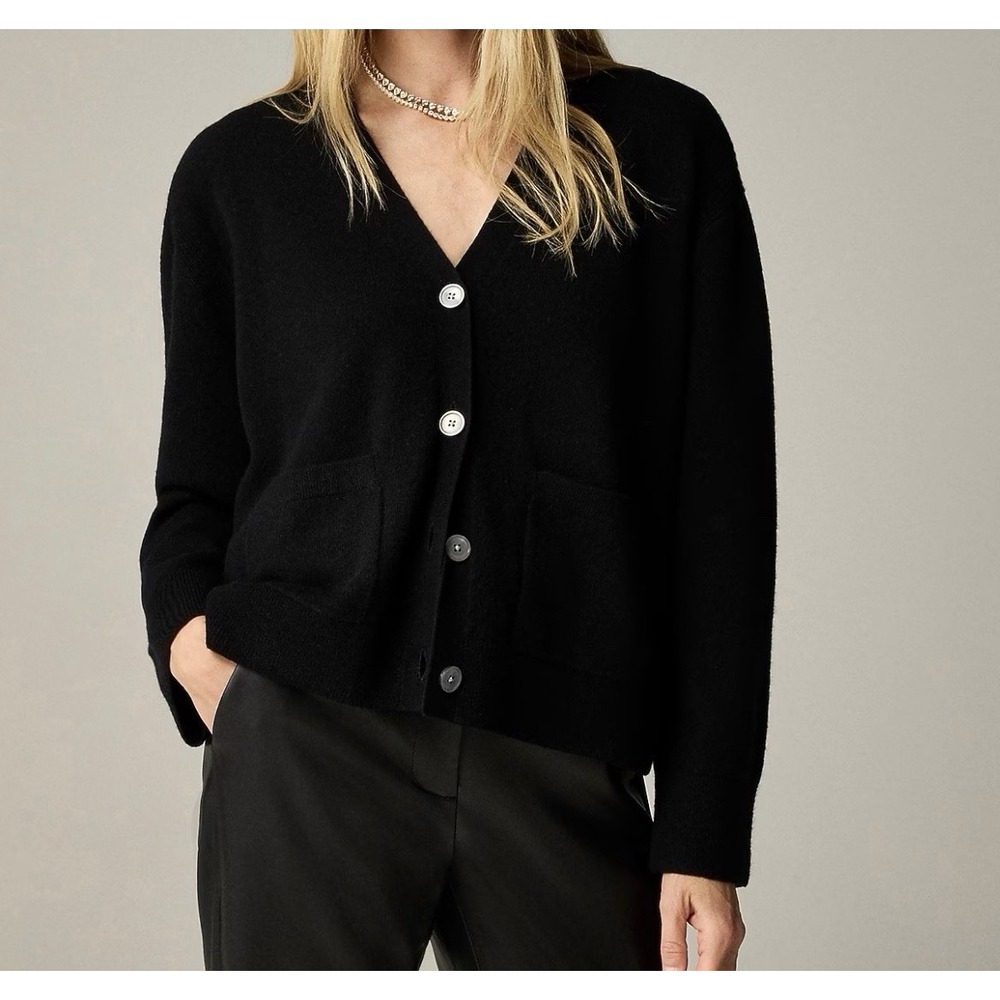 J Crew 100% Cashmere Cardigan Sweater Womens XS Black Pocket V-Neck Quiet Luxury